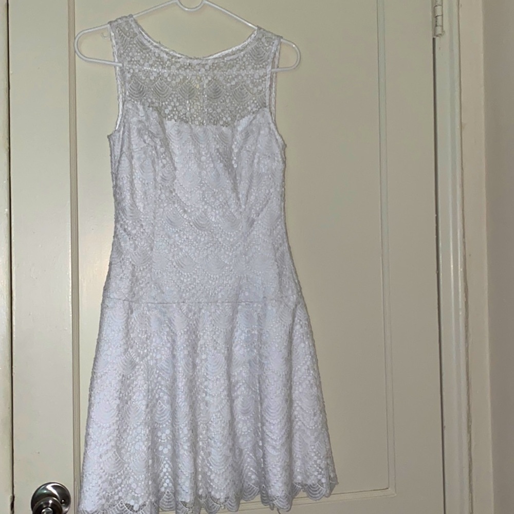 white house black market lace dress size: 0